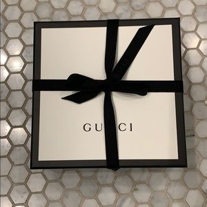 Empty square gucci box, bag and ribbon